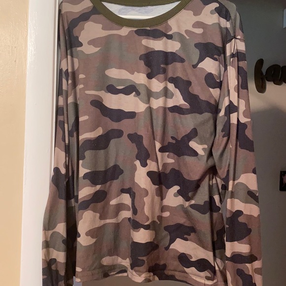 Camo long sleeve tshirt - Picture 1 of 1